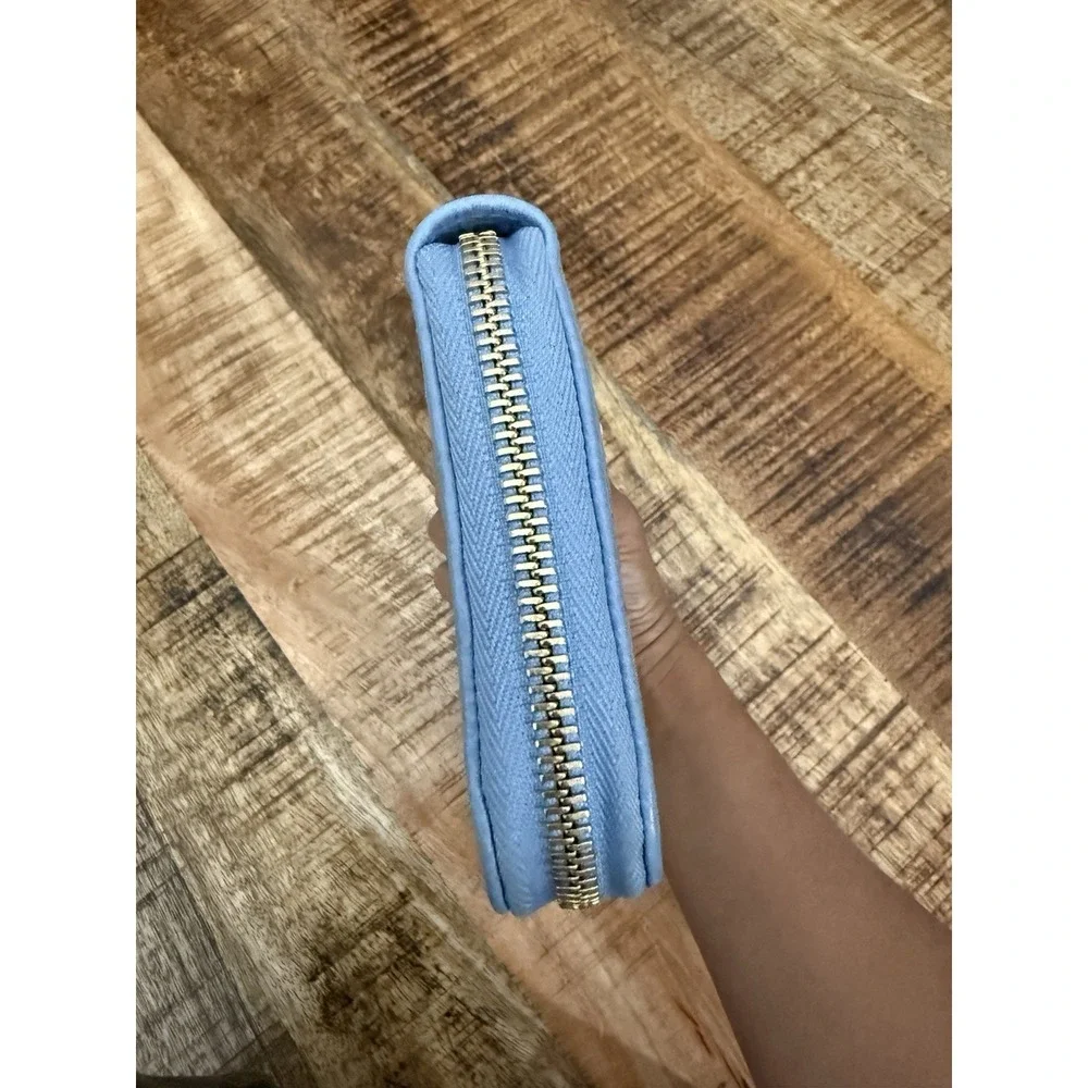 Gucci GG Canvas Round Zipper Wallet Beige Blue